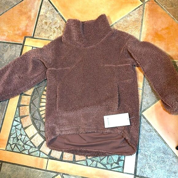 Lululemon NWT Sherpa Quarter Zip dize 4 - Picture 1 of 5